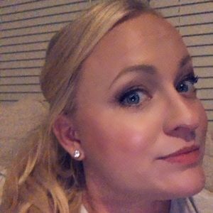 Meet your Posher, Christin